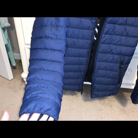 Calvin Klein navy puffer coat - Picture 5 of 15